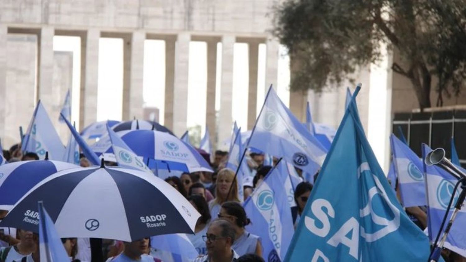 Los docentes privados paran lunes, jueves y viernes de la próxima semana