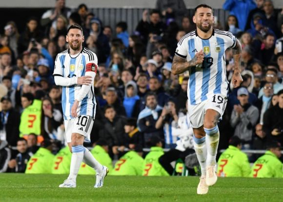 Argentina venció a Paraguay y es líder con puntaje perfecto de las Eliminatorias