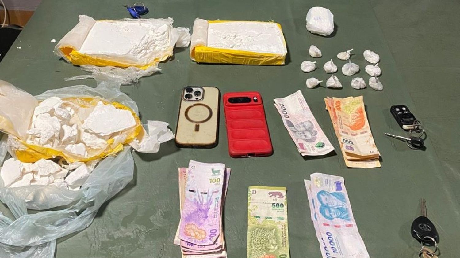 Cañuelas: detuvieron a dos personas que llevaban cocaína en un bolso