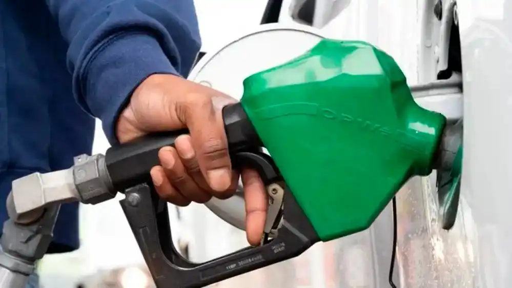 Hasta mediados de mayo, el precio de los combustibles se mantendrá estable.
