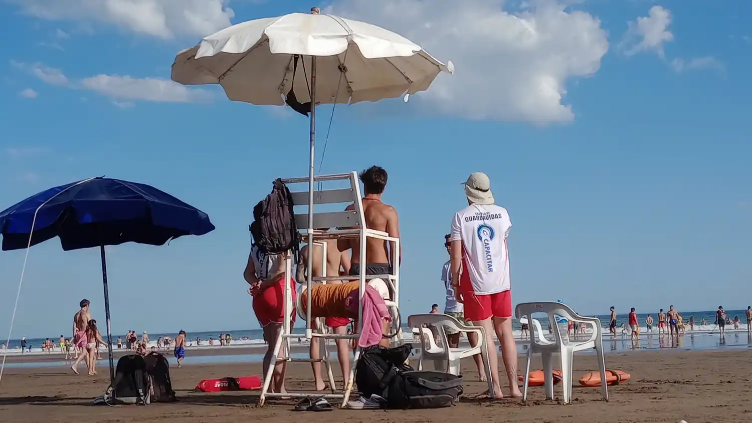 Servicio en la playa y el río
