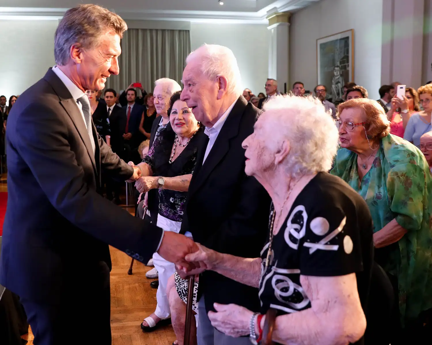 Macri llamó a que "nunca más" se repita la "violencia masiva"