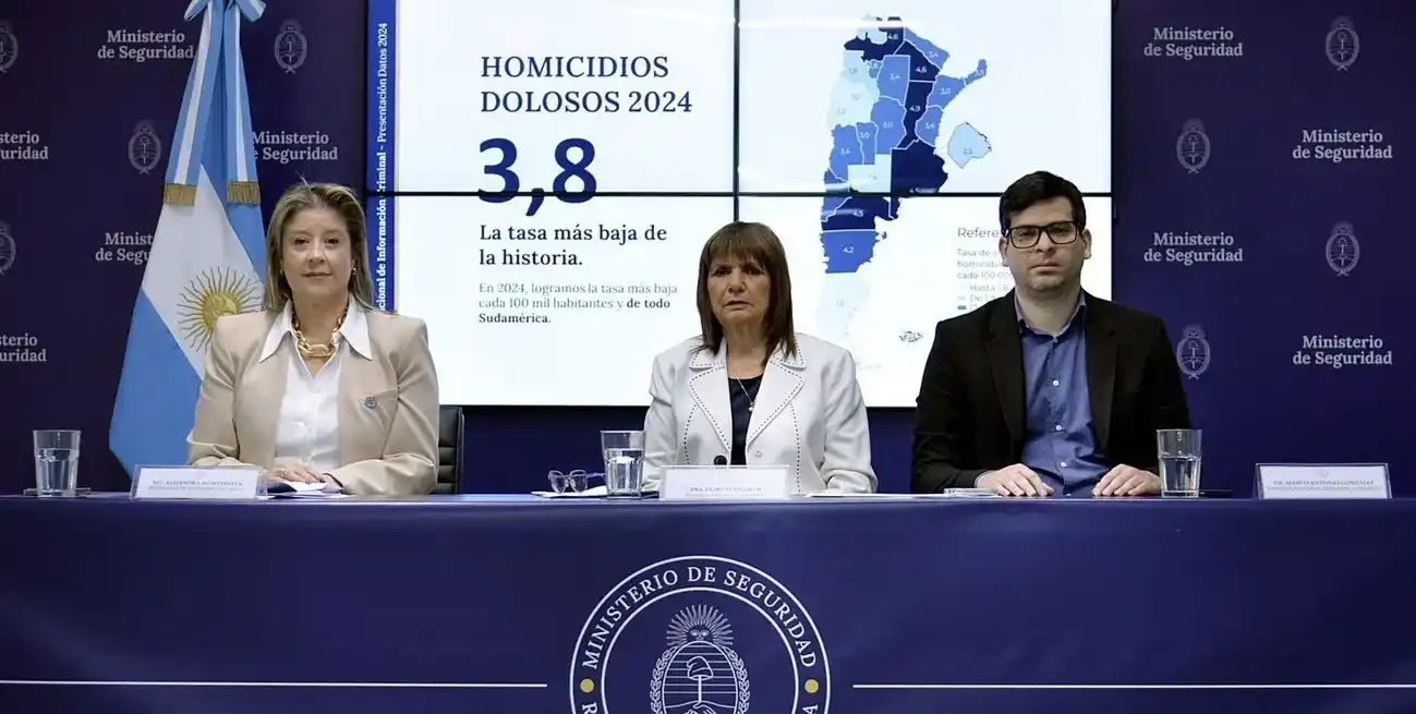 La ministra de Seguridad de la Nación, Bullrich, en conferencia de prensa. Foto: Prensa Gobierno
