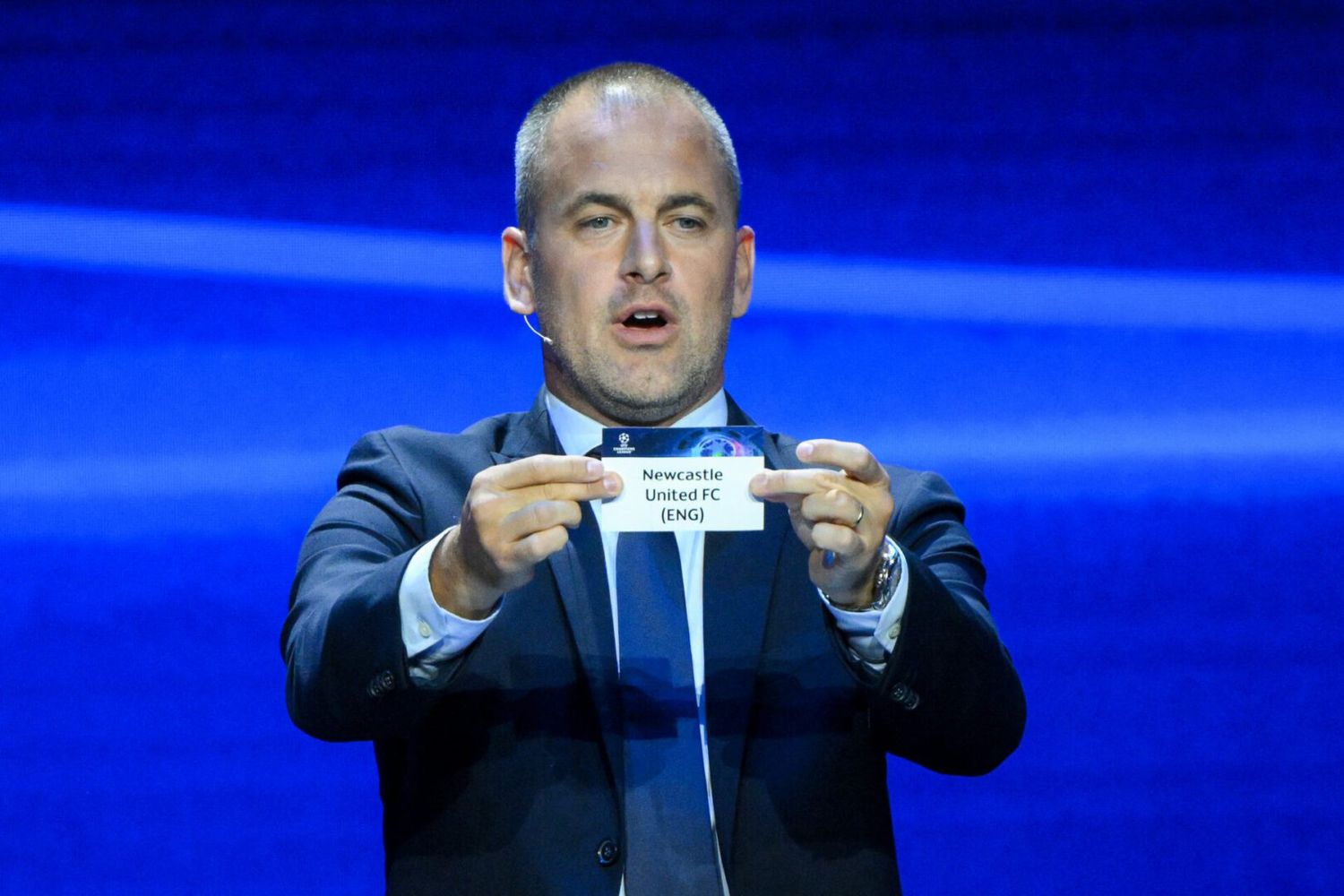 Barcelona y Real Madrid salieron caballo blanco en sorteo de la Champions