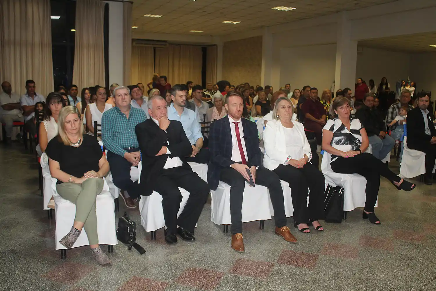 Se realizó el acto colación de grado de la Tecnicatura Aviar