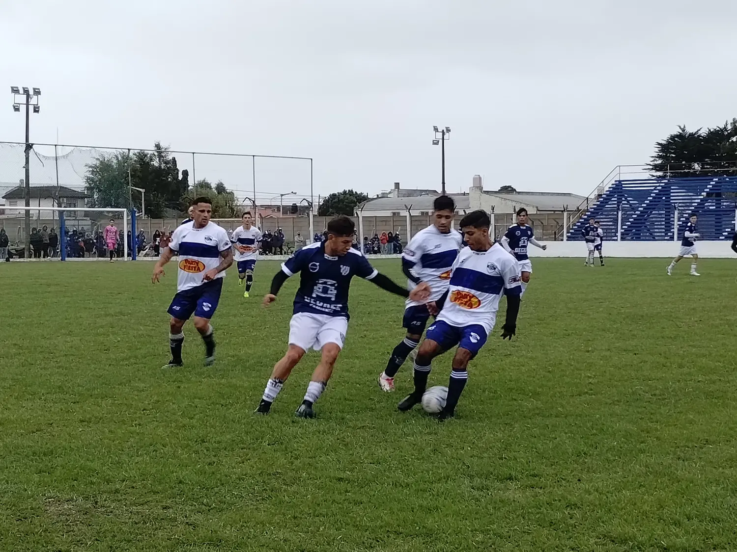 Rivadavia y Gimnasia disputaron uno de los platos fuertes de la segunda fecha