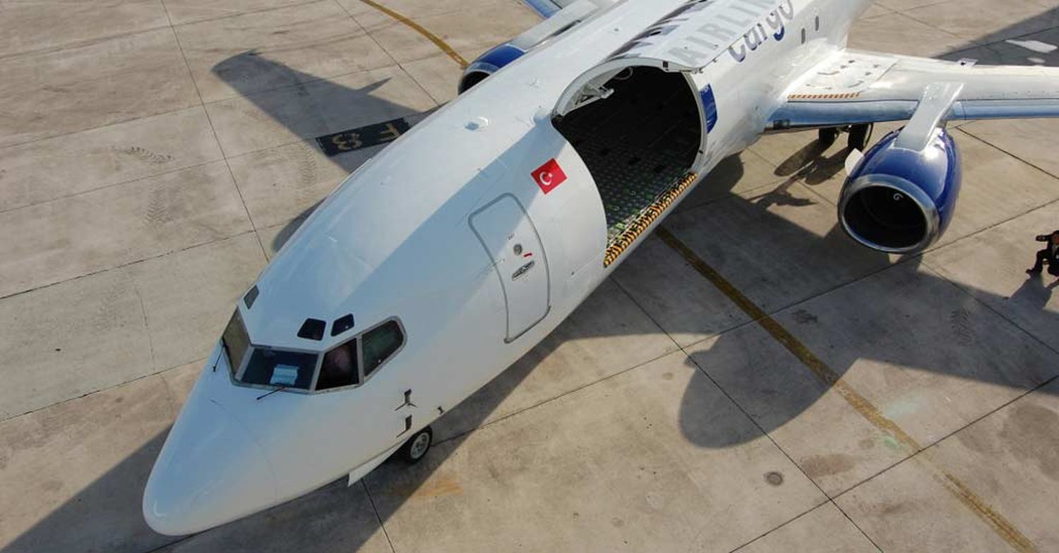 Aeronaves TSM adds four orders for Boeing 737-400 freighter conversions