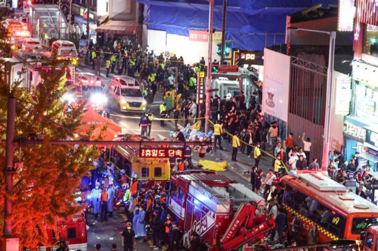 Trágica fiesta de Halloween en Corea del Sur: una brutal estampida humana dejó al menos 146 muertos