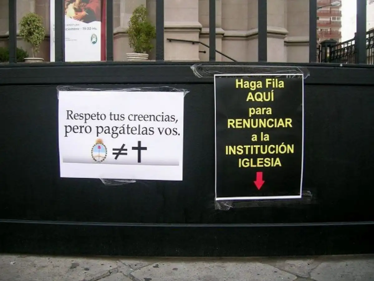 Convocan a una apostasía colectiva en la ciudad 