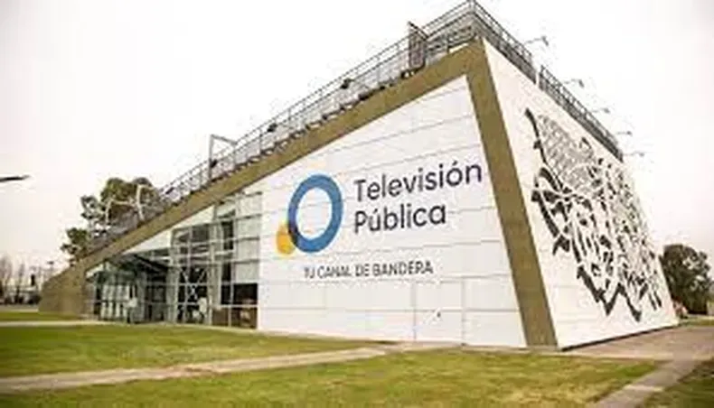 El Gobierno hizo oficial la intervención de los medios públicos
