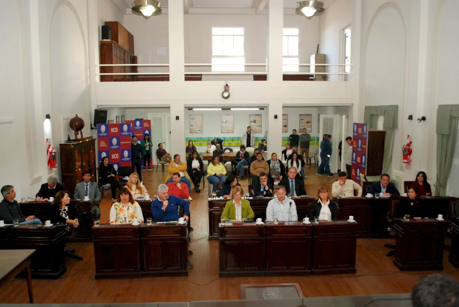 El PRO y LLA en busca de una alianza local