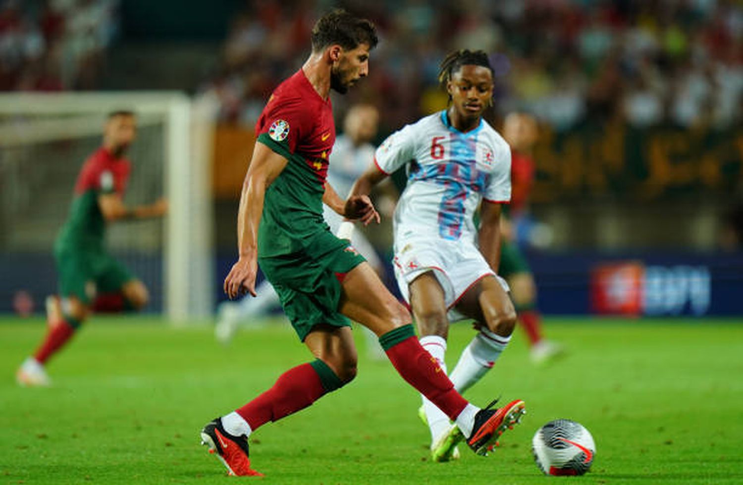 Portugal apabulló a Luxemburgo
