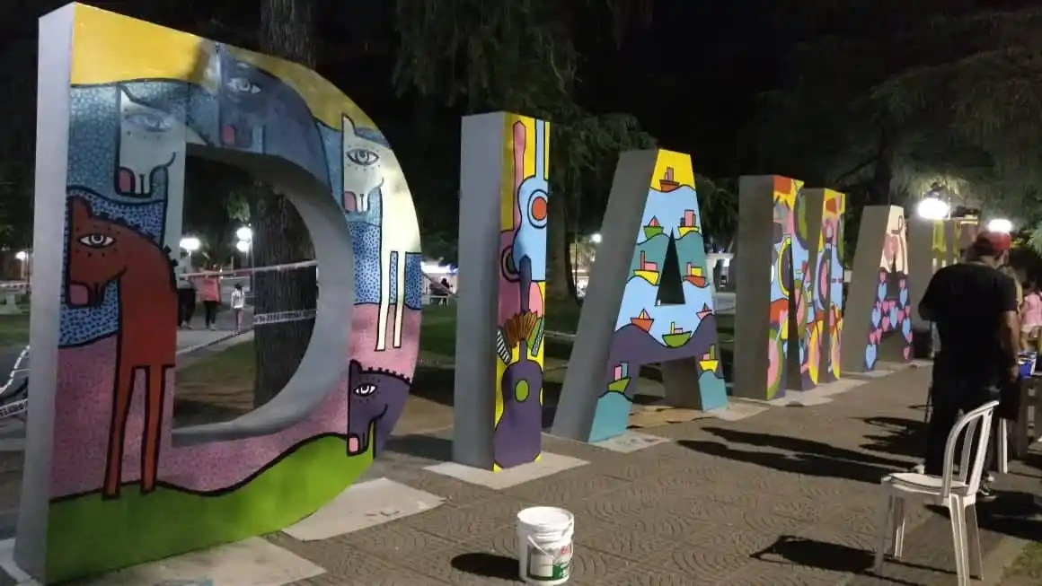 El ingreso a Diamante será identificado con grandes letras intervenidas artísticamente