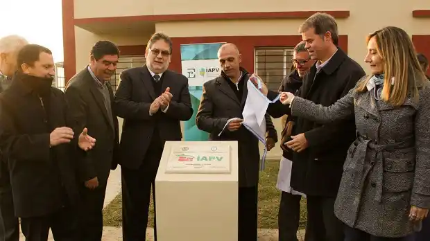 Entregaron nueve de las 71 casas del IAPV que recibirán los docentes en Gualeguaychú