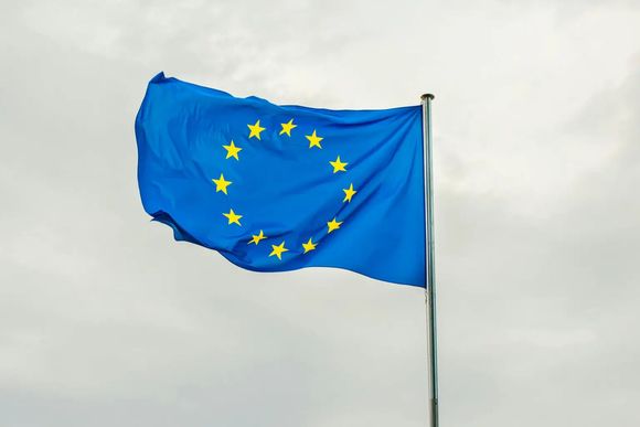 La Unión Europea lista para negociar con Estados Unidos y hallar un acuerdo en materia de aranceles