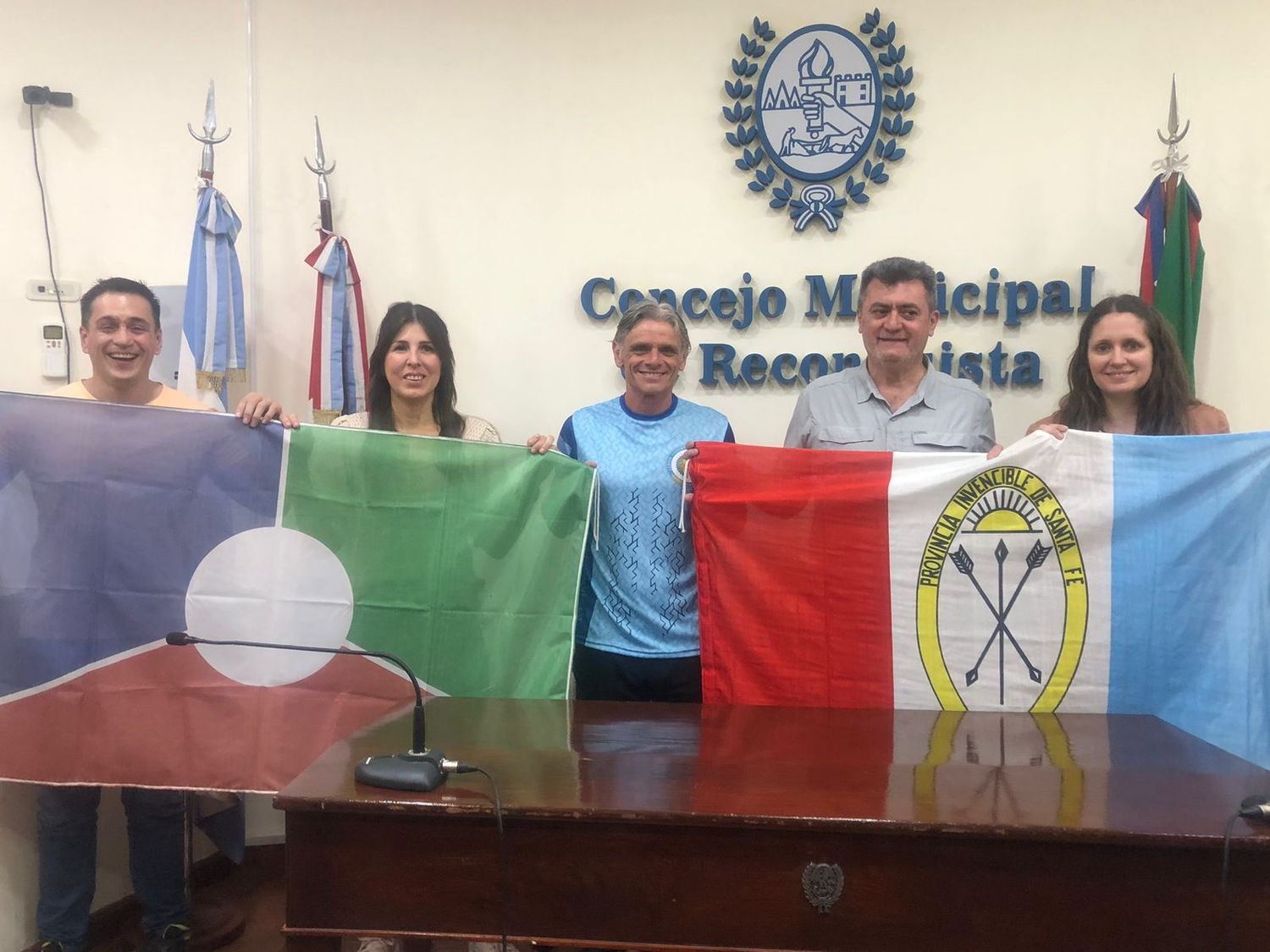 El ultramaratonista Alejandro Almirón fue reconocido en el Concejo Municipal de Reconquista