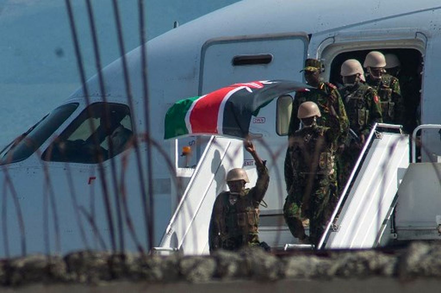 LLEGAN LOS REFUERZOS: ya en Haití primer contingente de policías kenianos para misión de seguridad