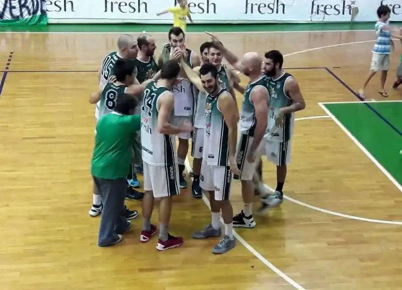 Liga Provincial: Racing festejó frente a Sportivo San Salvador