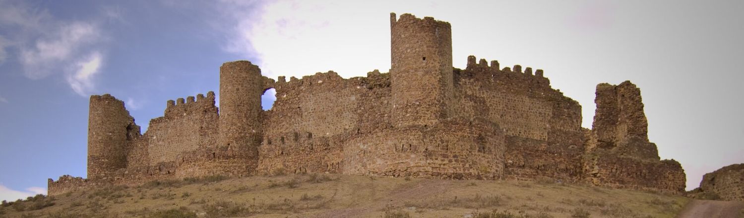 Venden castillo medieval por 1 euro