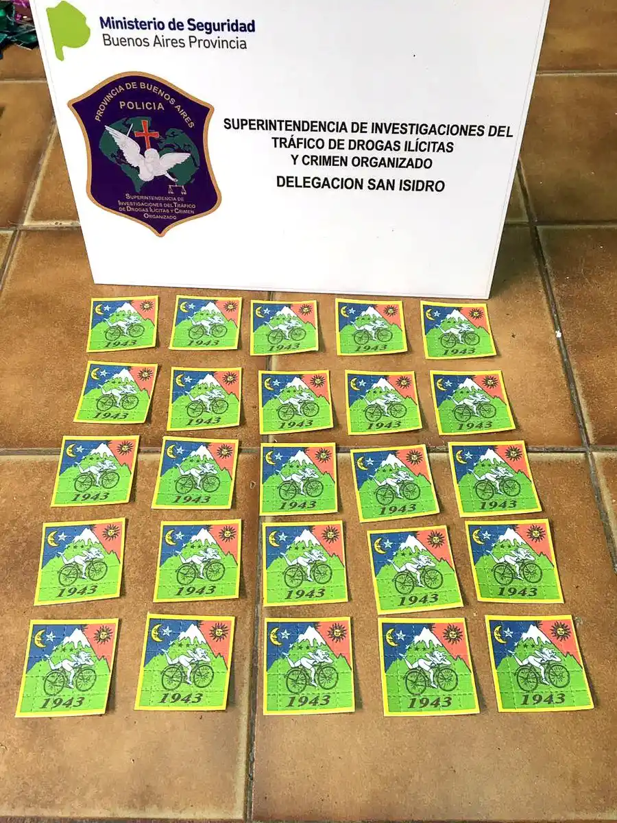 Detuvieron a dos hermanos que se dedicaban a vender LSD: Secuestraron más de 65 mil microdosis