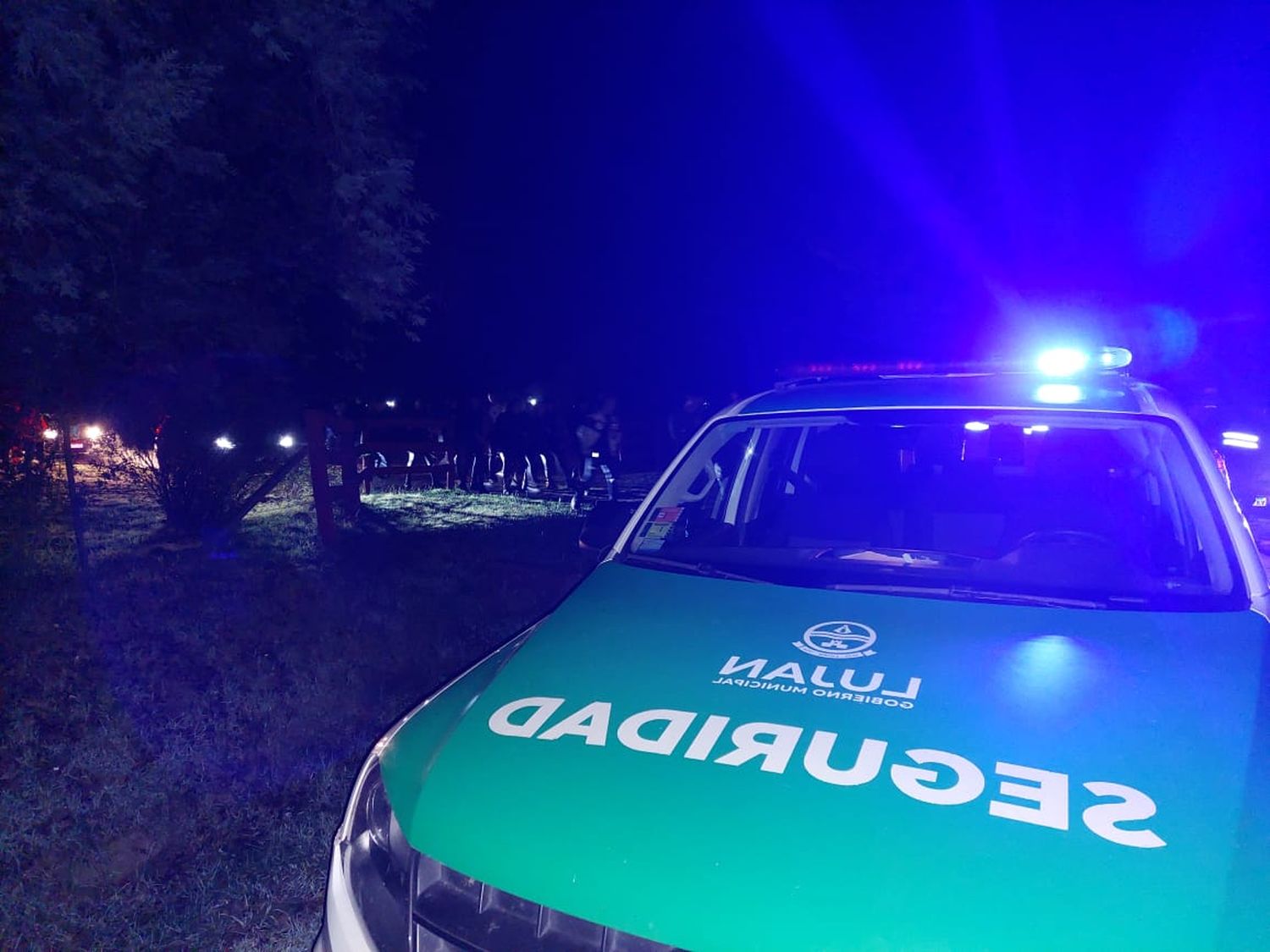 Luján: Falsos policías se metieron en una fiesta, asaltaron a los participantes y huyeron en un auto robado