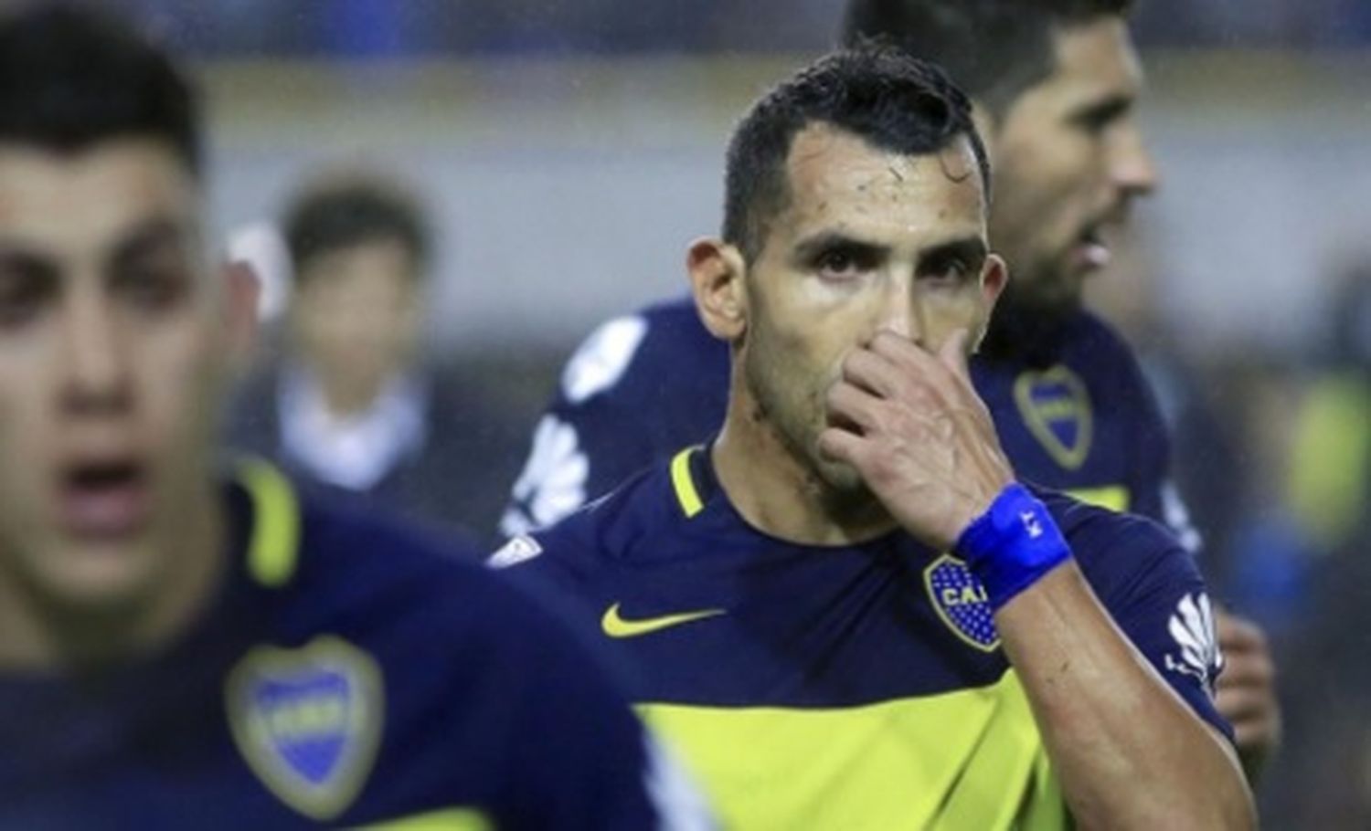 Cansado, Tevez pidió licencia y no entrenará con el plantel de Boca  