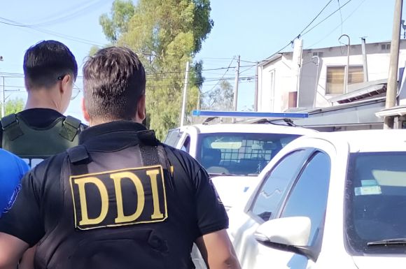 Asaltaron a mano armada a una familia dedicada a la compraventa de metales