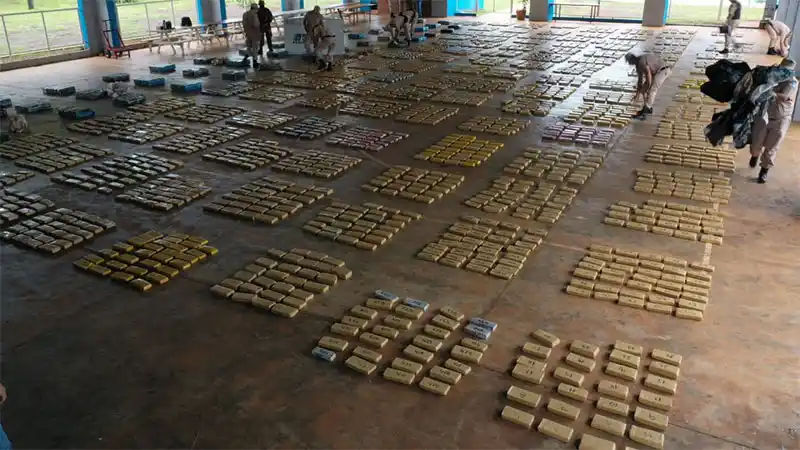 Secuestraron miles de panes de marihuana a orillas del río Paraná