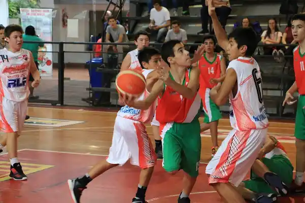 Continúa la supremacía de Central en U13 y Racing en U15