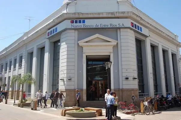 Paro General: Qué pasará con las clases, los bancos y los colectivos este jueves en la provincia