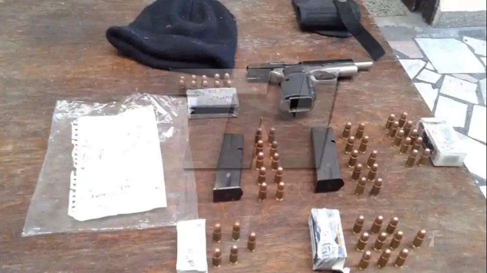 Tres de Febrero: Joven fue a la escuela con una arma, 60 balas y una carta de despedida