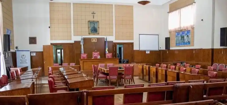 General Pueyrredón: Se demora la sesión extraordinaria para evaluar el aumento del boleto