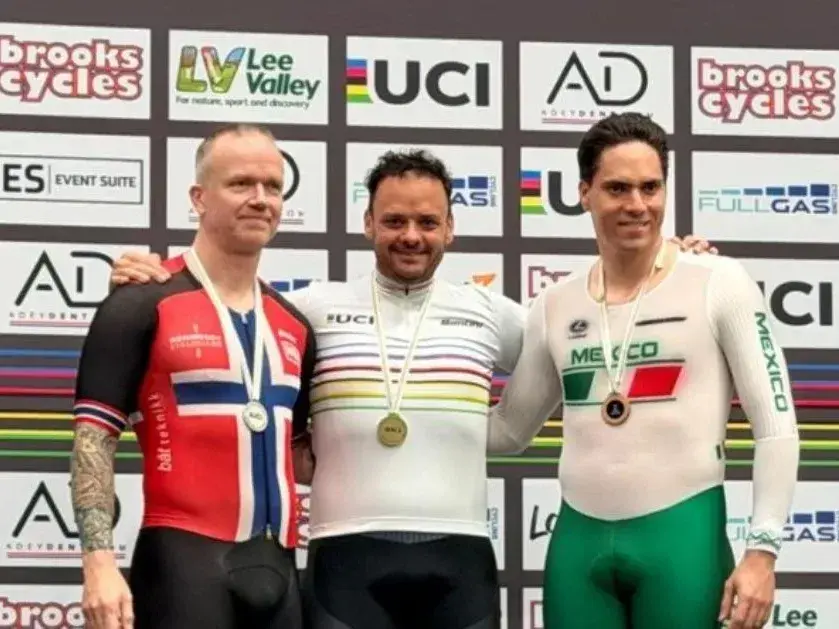 Lucas Peretti logró el oro en el Campeonato Mundial Máster en Londres. Foto:Redes