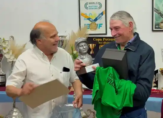 Balcarce reconoció a Jorge Durand como periodista deportivo del año en los Premios Abel Guariste