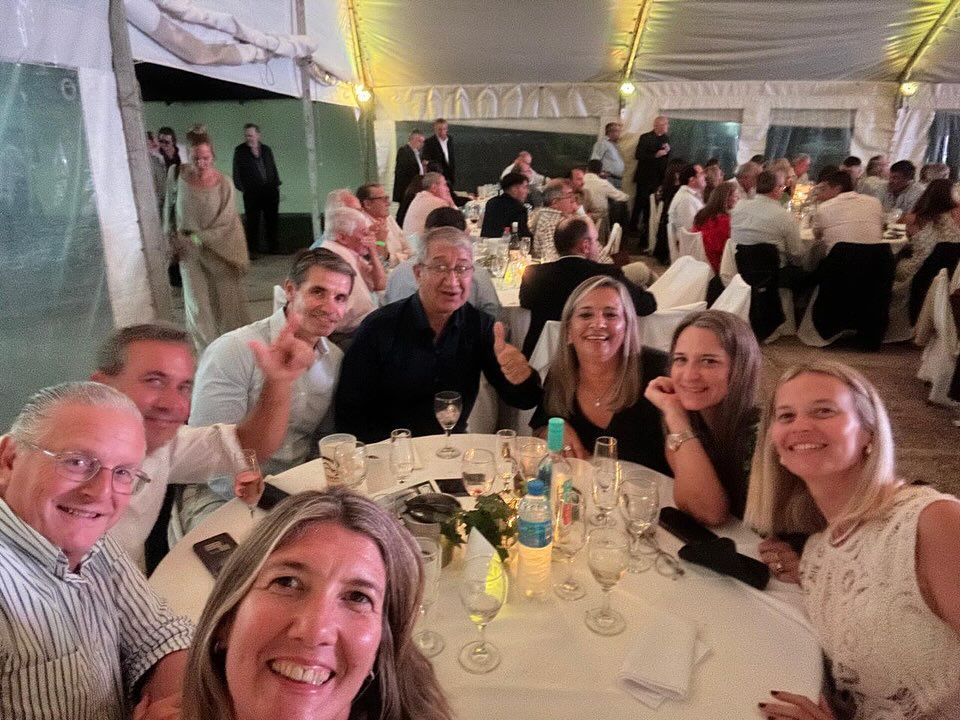 Una noche espectacular se vivió en la cena del Centenario realizada por el Jockey Club Gualeguay.