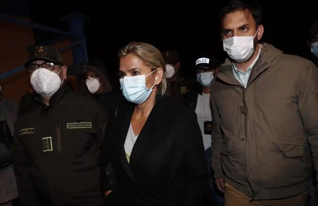Detuvieron a Jeanine Áñez y a varios de sus exministros