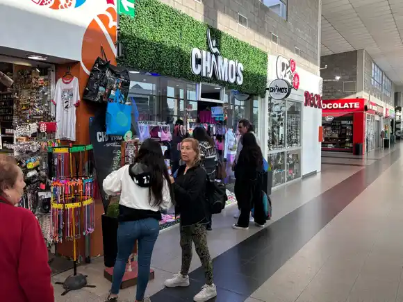 Comerciantes de la Terminal destacaron buen movimiento en el comienzo del fin de semana largo