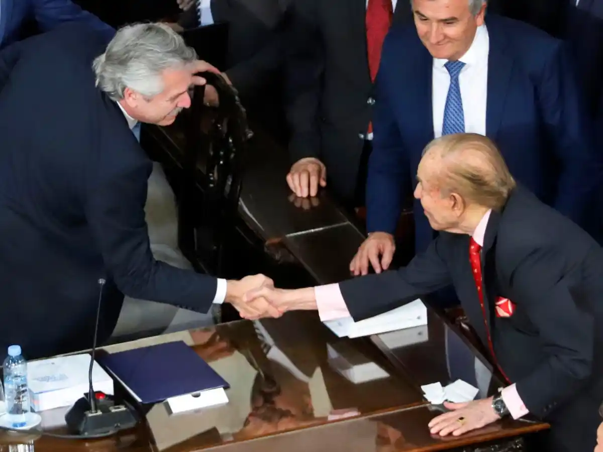 Fernández despidió a Menem y decretó 3 días de duelo