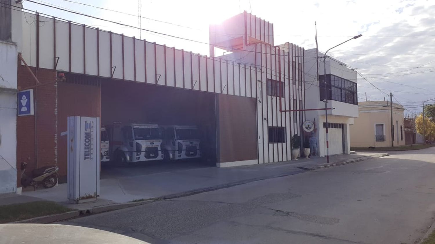 Frente del cuartel de la Institución-