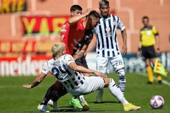 Colón eliminado de la Copa Argentina