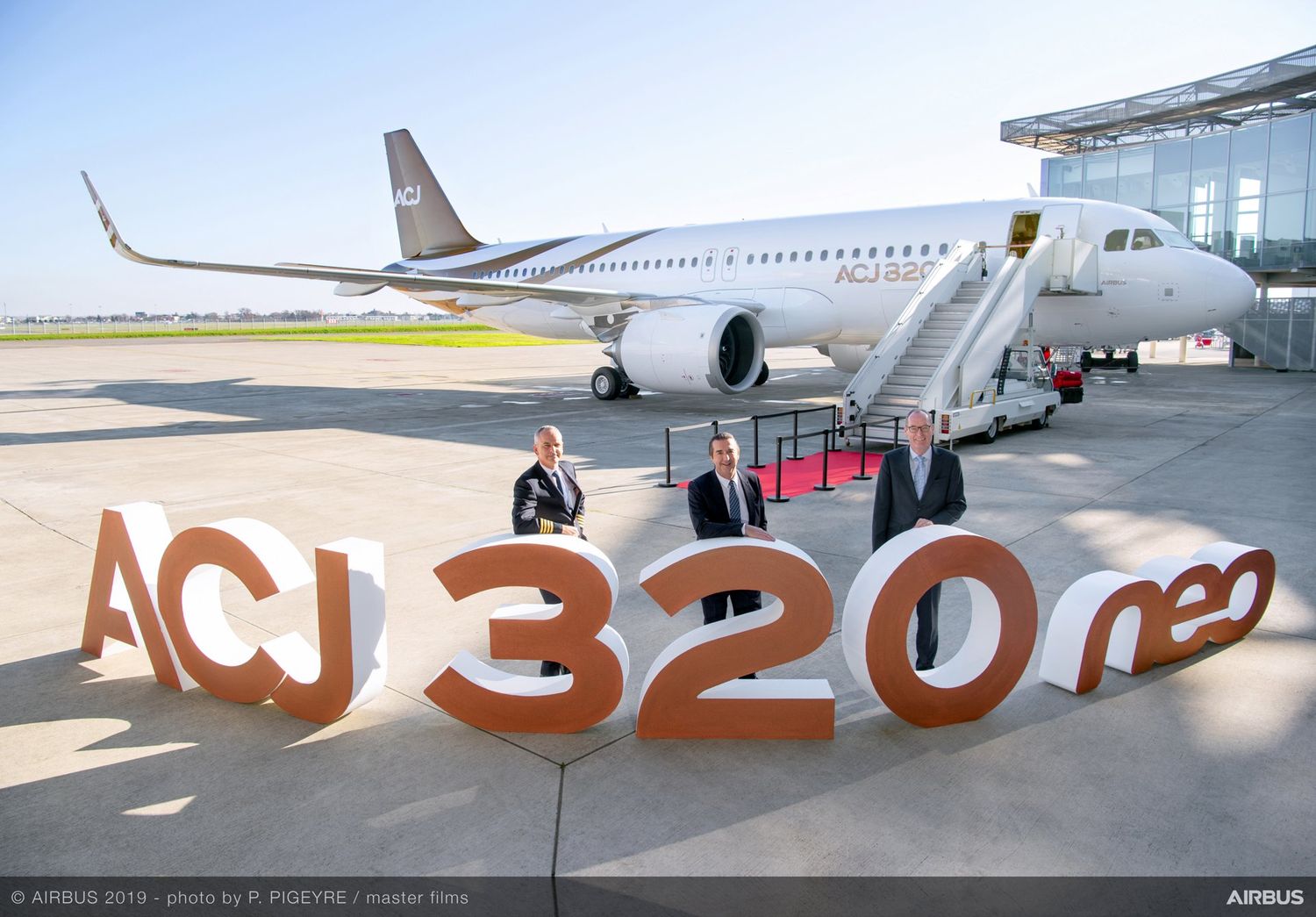 Airbus entregó el primer ACJ320neo
