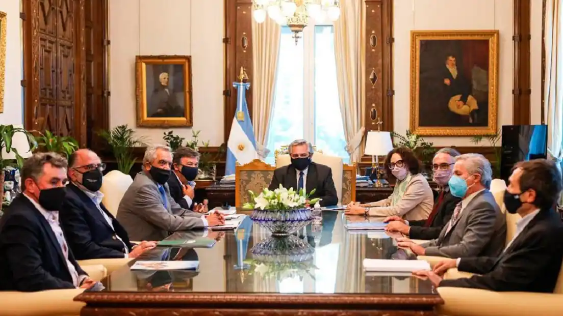 Quiénes son los dos entrerrianos que participaron de la reunión con el presidente