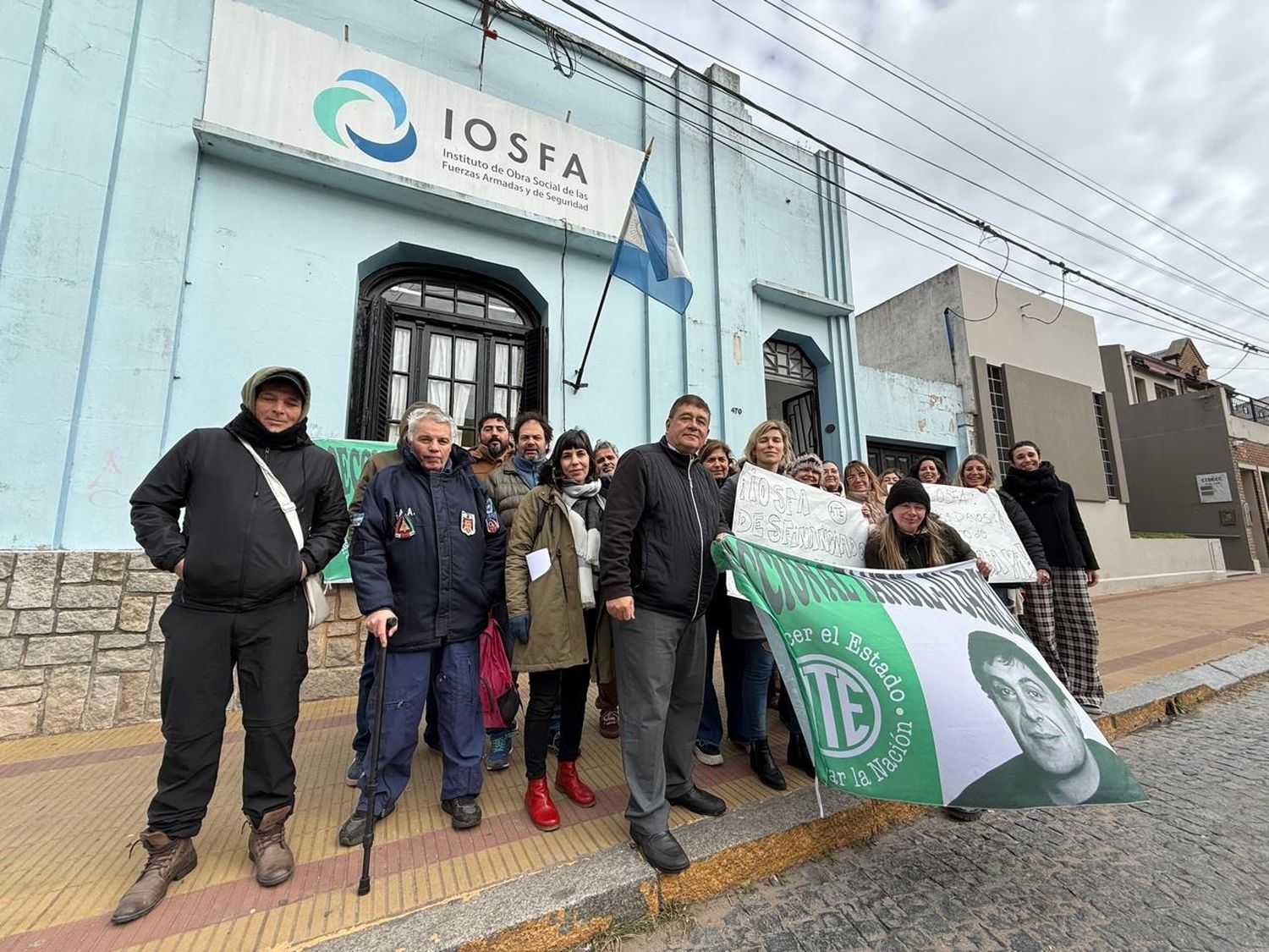 Manifestación en la obra social de las Fuerzas Armadas: “No tenemos prestaciones, es caótico”