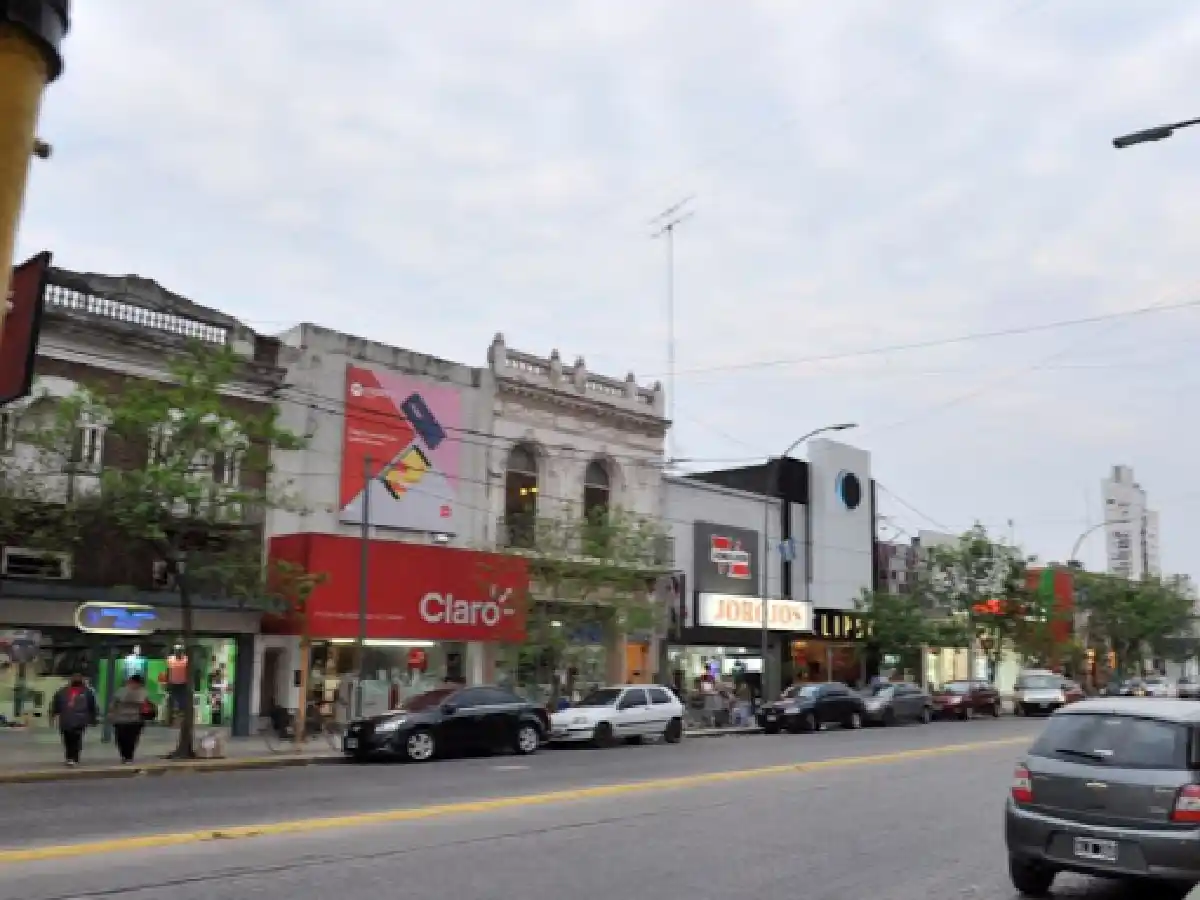 Cuáles son las actividades que vuelven el lunes 13 y cuáles seguirán paralizadas?