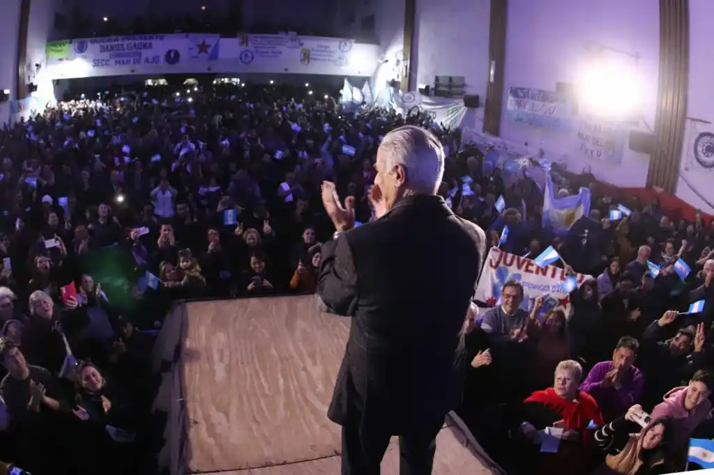 La Costa: “Vamos a hacer un plan de integración regional con General Lavalle”, anunció de Jesús