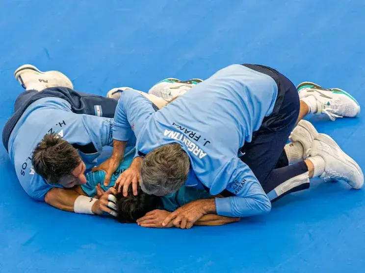 El festejo argentino por Copa Davis en la serie ante Noruega, el año pasado. Foto:ATT