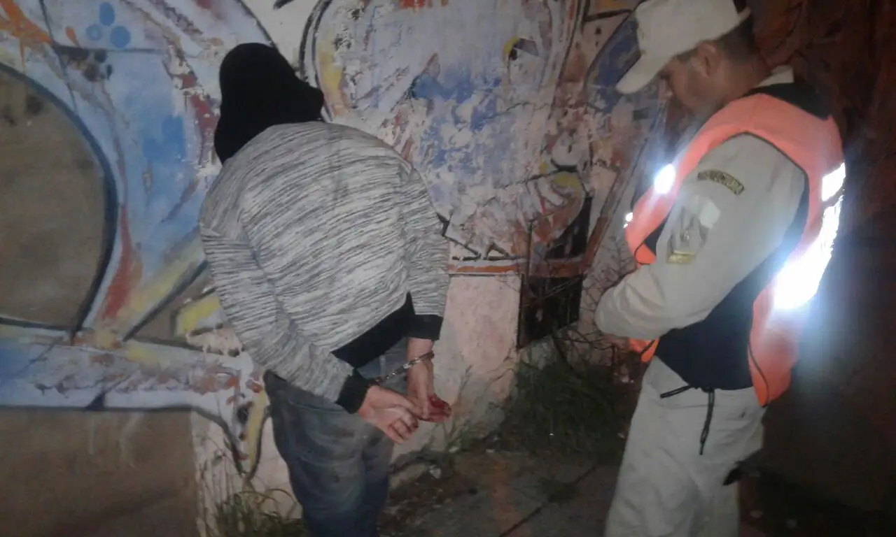 Detuvieron a un hombre que intentaba robar en una vivienda
