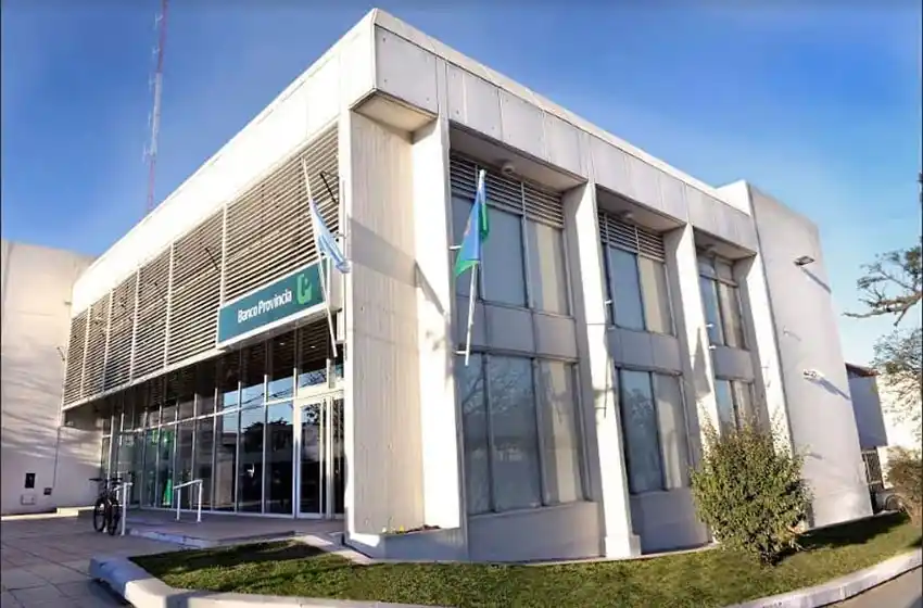 Ante un caso sospechoso de coronavirus, cierran una sucursal del Banco Provincia
