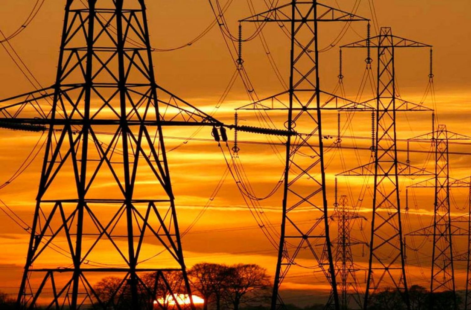 La demanda eléctrica sigue en aumento y en julio subió 1,2% interanual