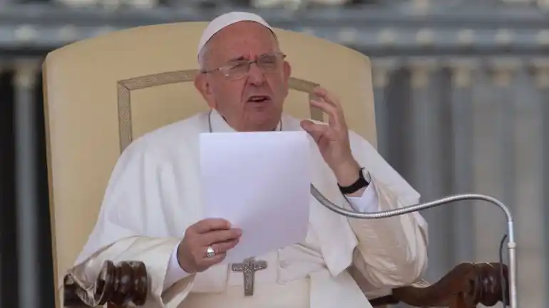 Francisco crea un tribunal contra obispos que protejan pederastas